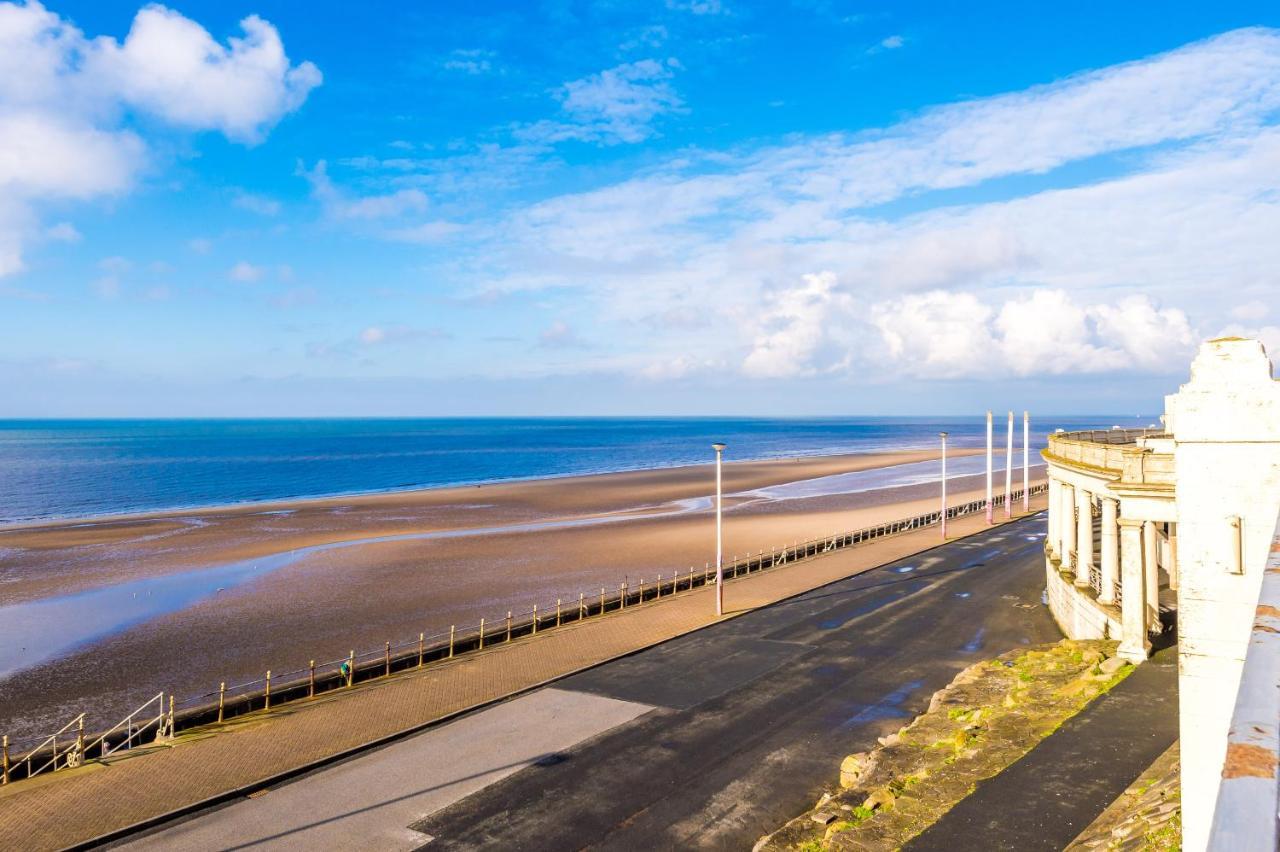 Empire Blackpool Apartments - Dickson Road Номер фото